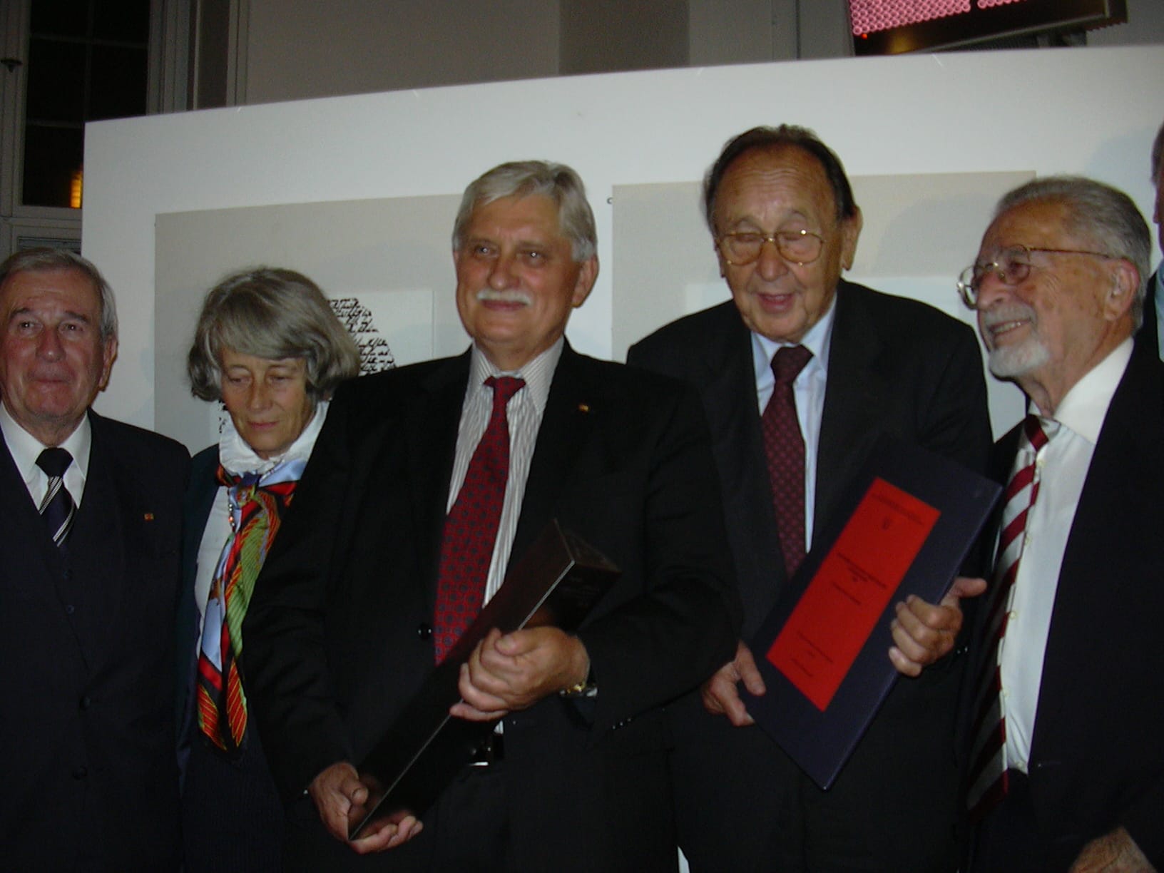 Jiří Dienstbier a Hans-Dietrich Genscher (vpravo), foto: Gerald Schubert